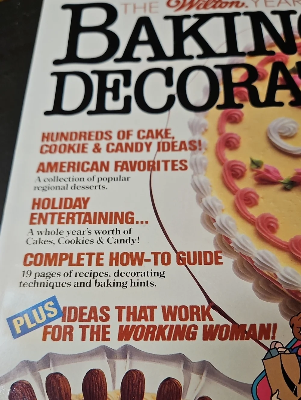Vintage Cookbook 1986 EUC